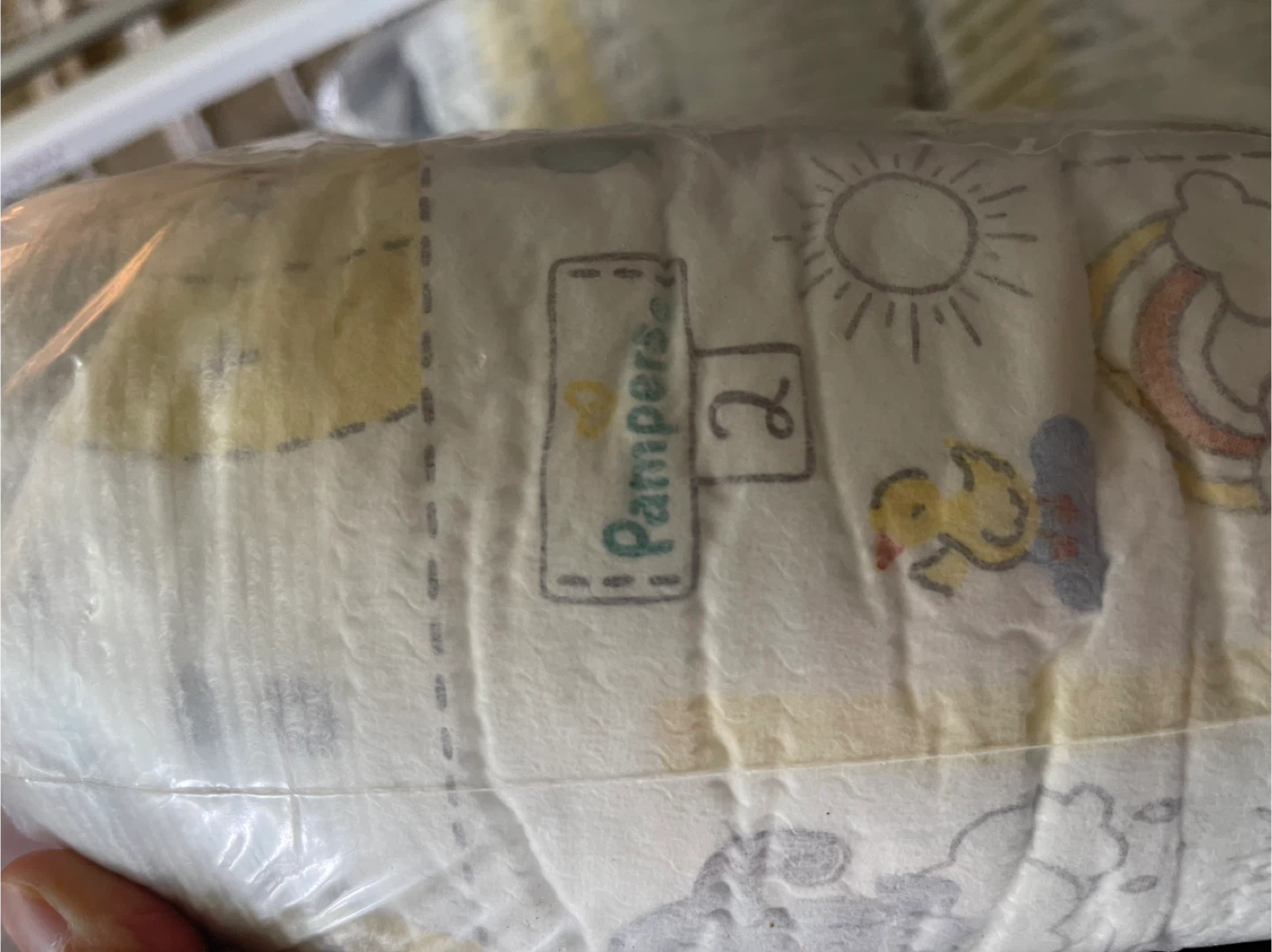 120 Pampers Diapers Size 2 - photo 3