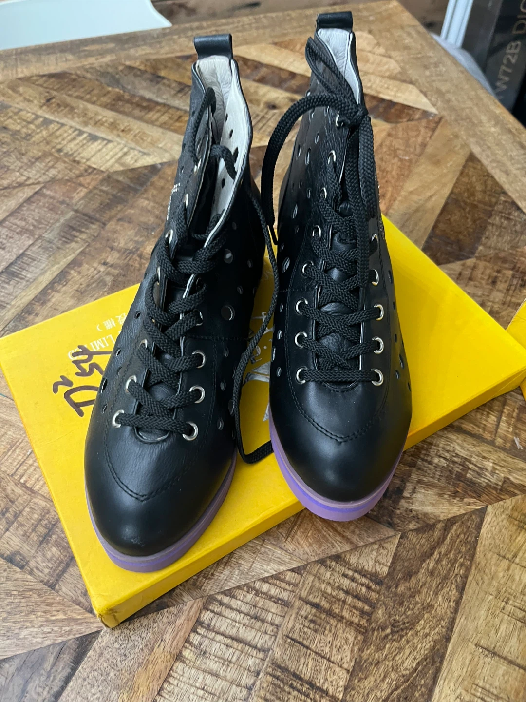 Black cowhide leather high top boots size 5.5-6 - photo 4