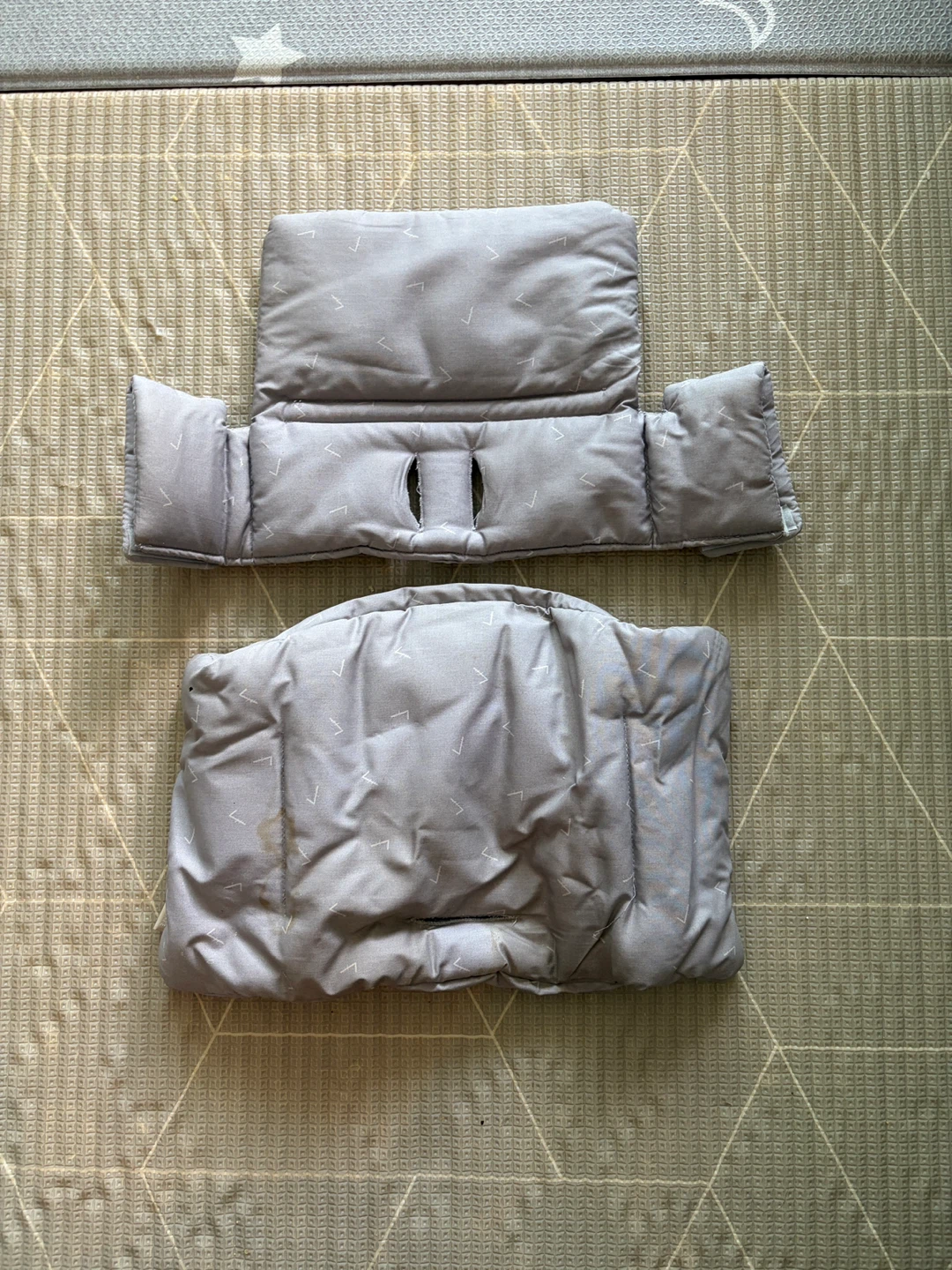 Stokke Tripp Trapp High Chair attachment & cushion - photo 3