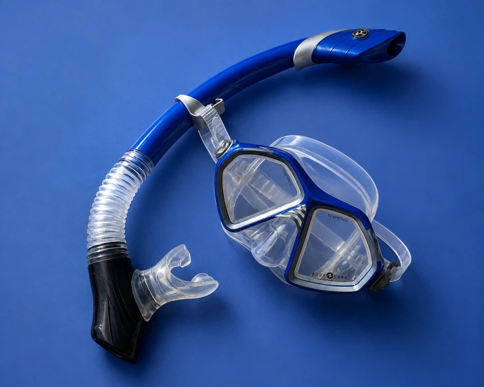 Aqua Lung Sport Snorkel & Tempered Glass Mask Set