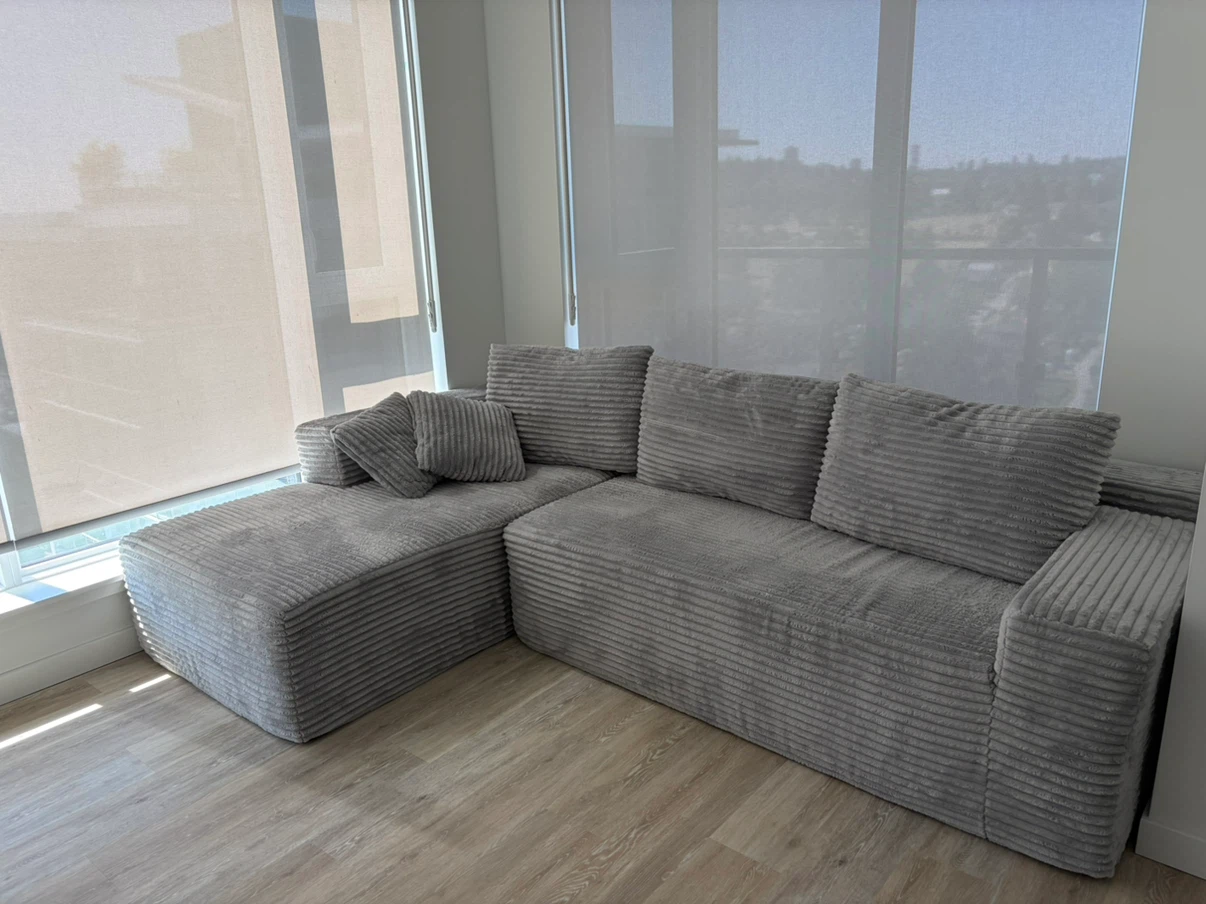 Grey Sectional Sofa with Chaise