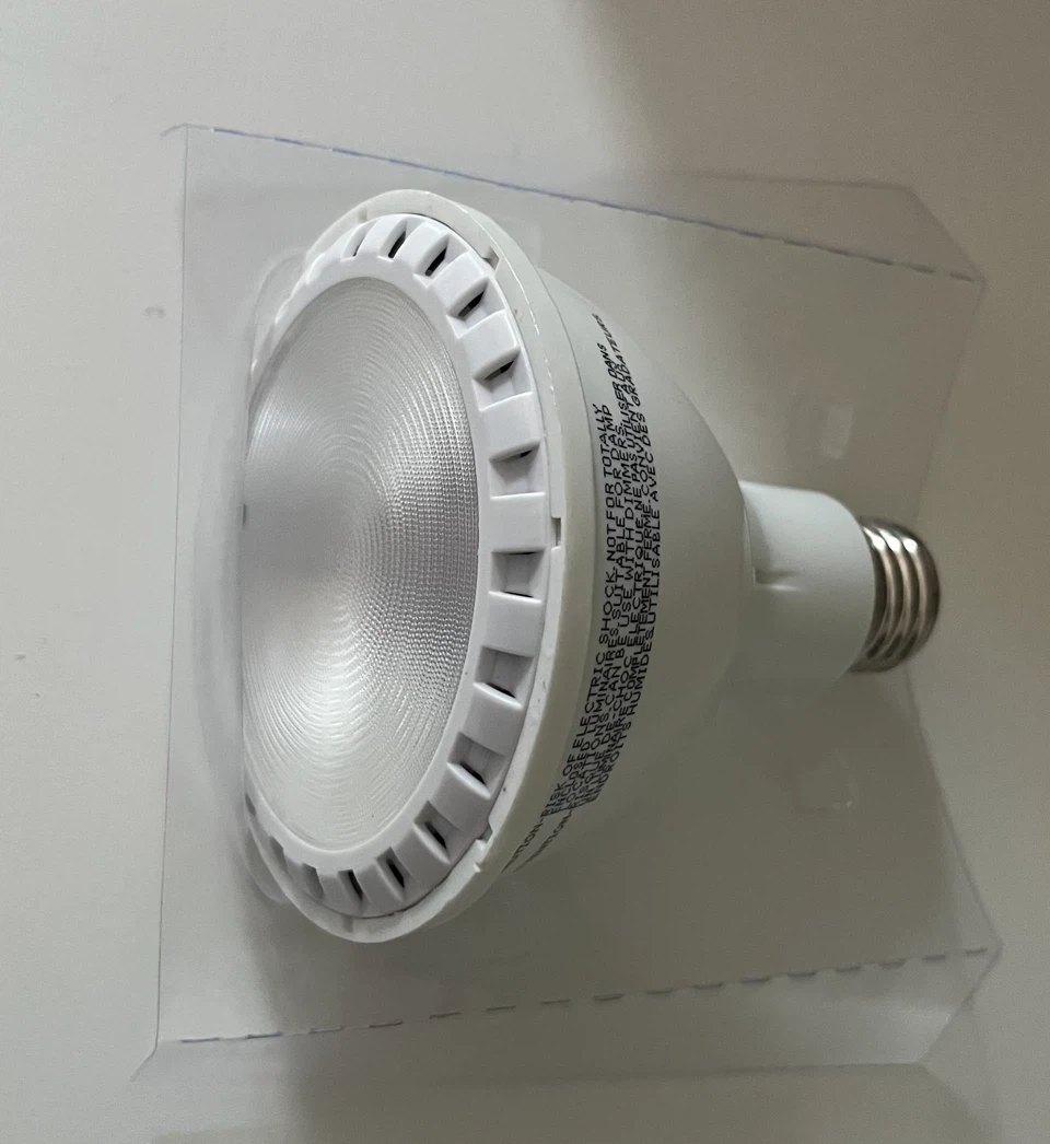 2 New BAZZ PAR30 Dimmable LED Bulbs - photo 4