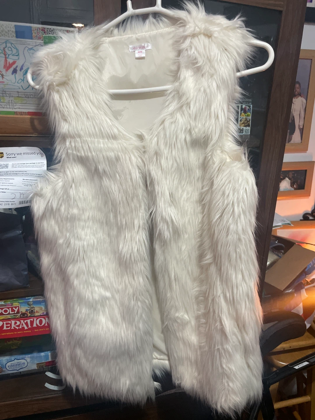 Xhilaration White Faux Fur Vest Size M/M