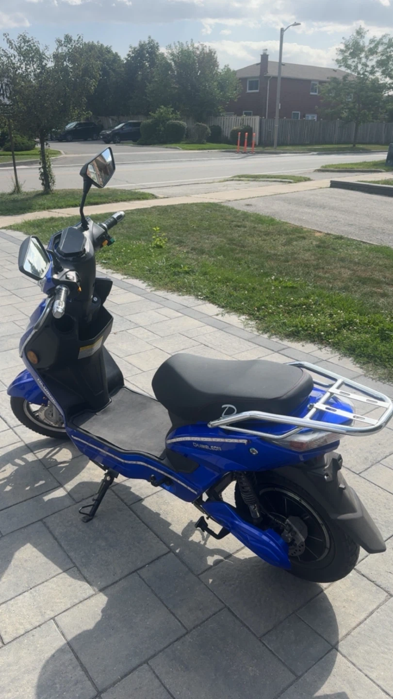 Blue Daymak Chameleon Electric Scooter/Vespa - photo 2