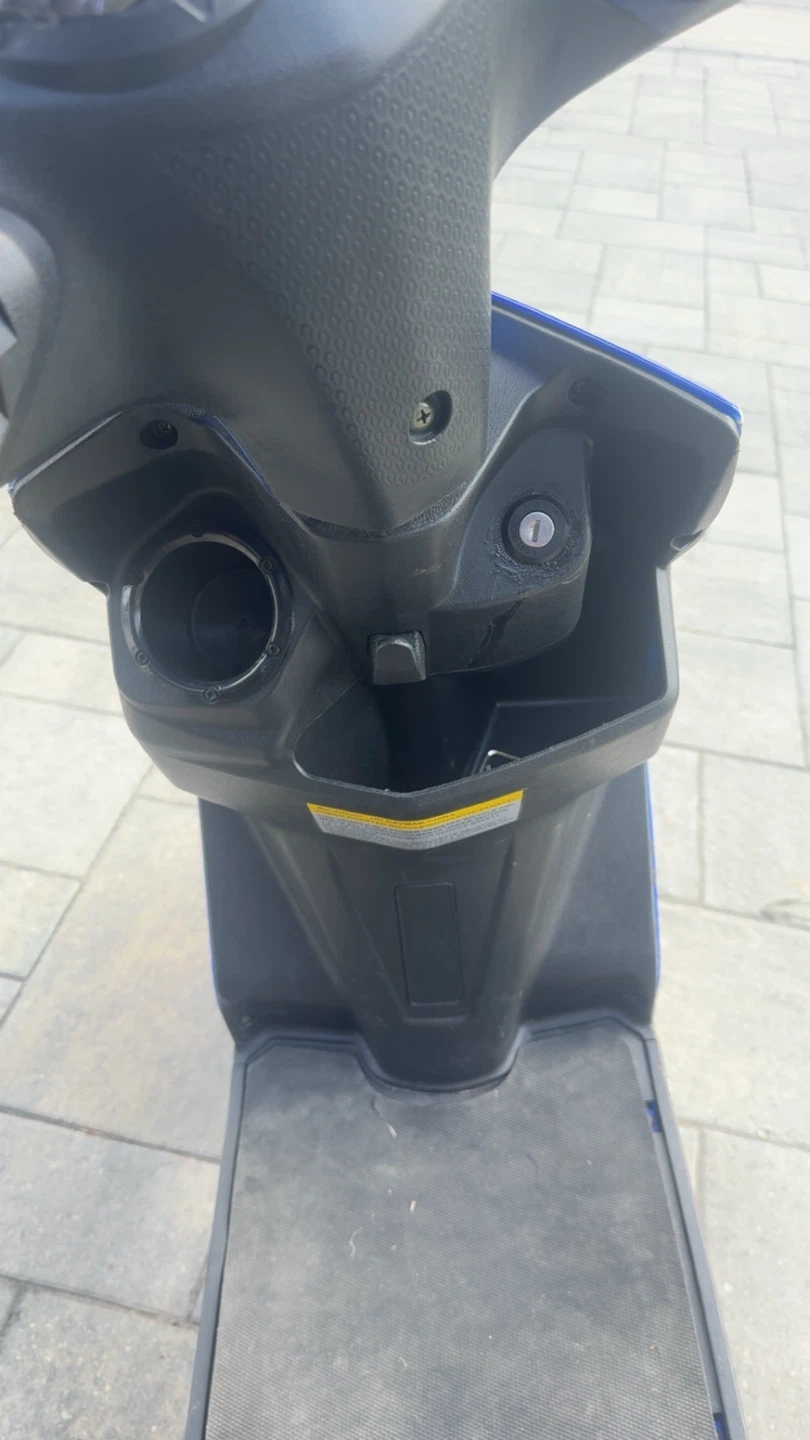 Blue Daymak Chameleon Electric Scooter/Vespa - photo 5