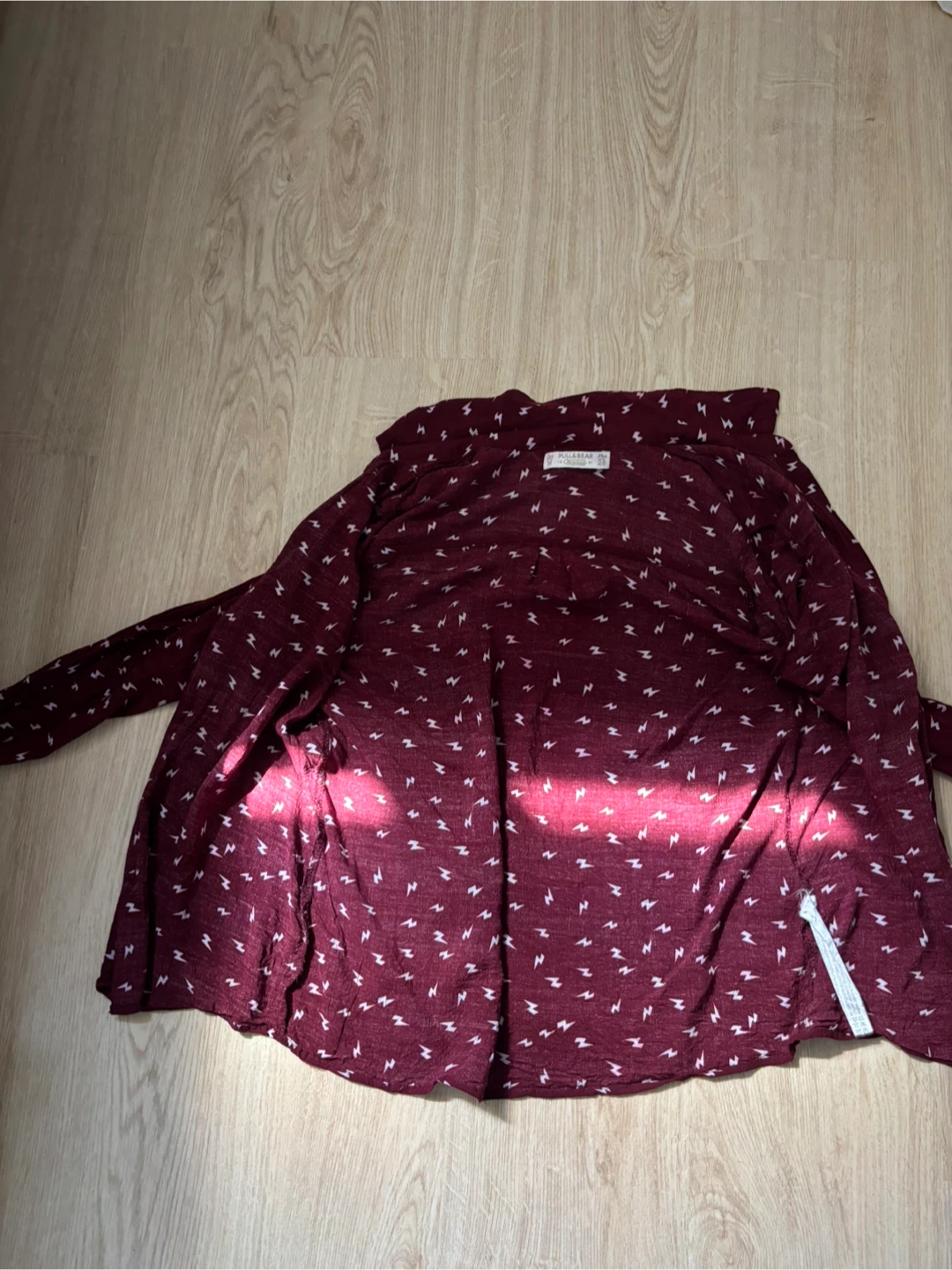 Pull & Bear Burgundy Lightning Print Shirt Size 28