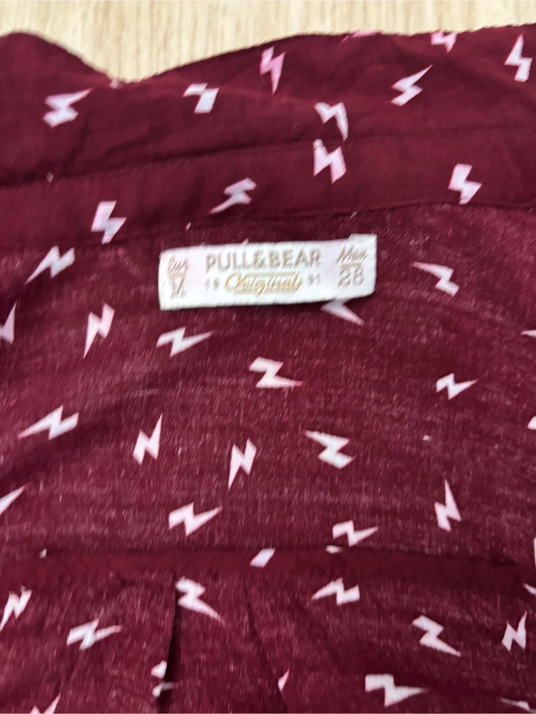 Pull & Bear Burgundy Lightning Print Shirt Size 28 - photo 2