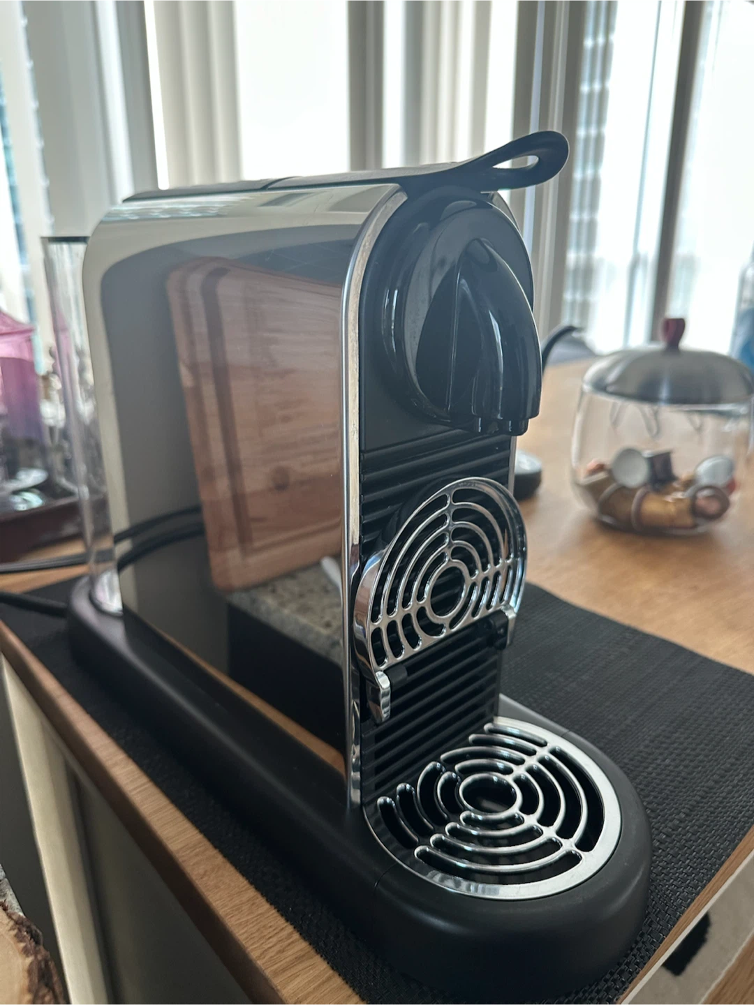 Nespresso Coffee Machine - photo 4
