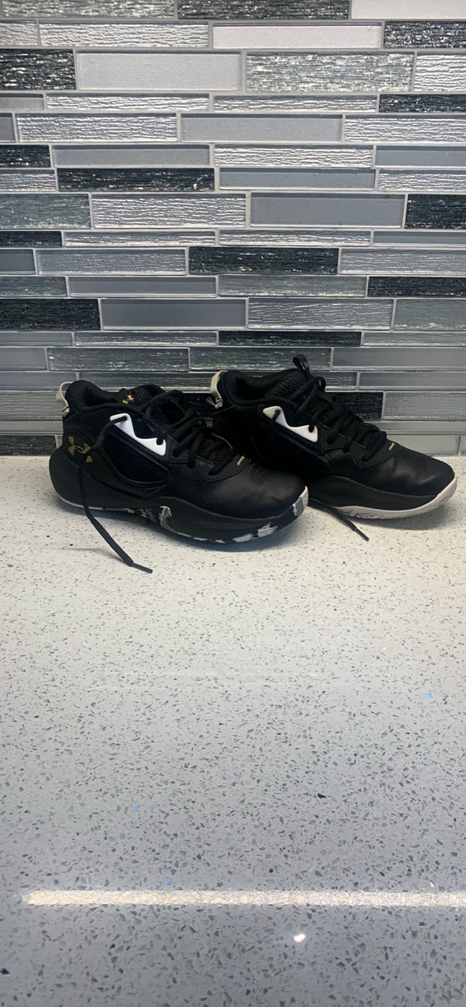 Under Armour Unisex Lockdown 6
