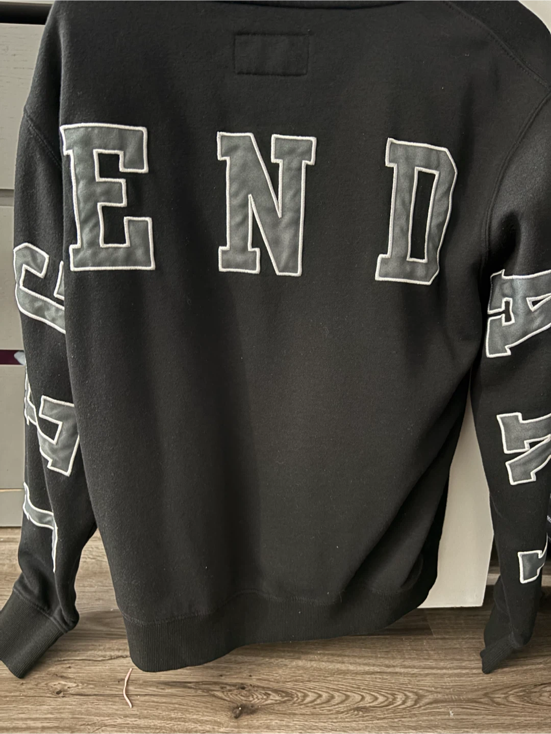 Black Legendary graphic hoodie - photo 2