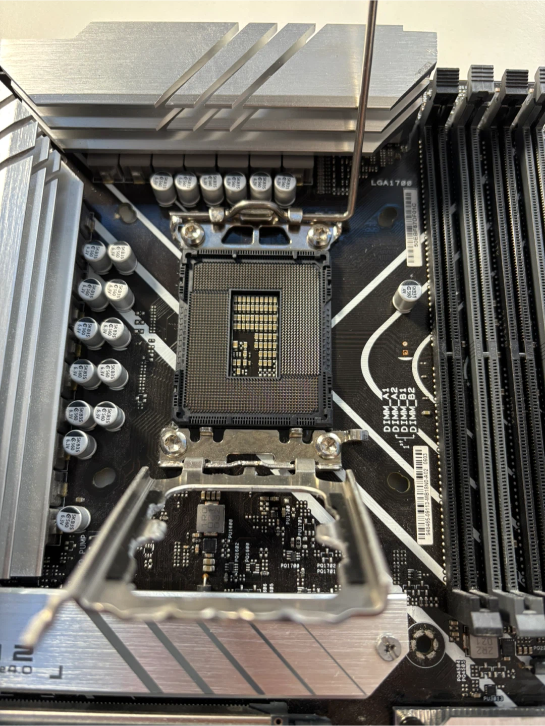 ASUS Prime Z690-P WiFi D4 Motherboard - photo 2
