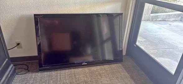 Samsung Flat Screen TV