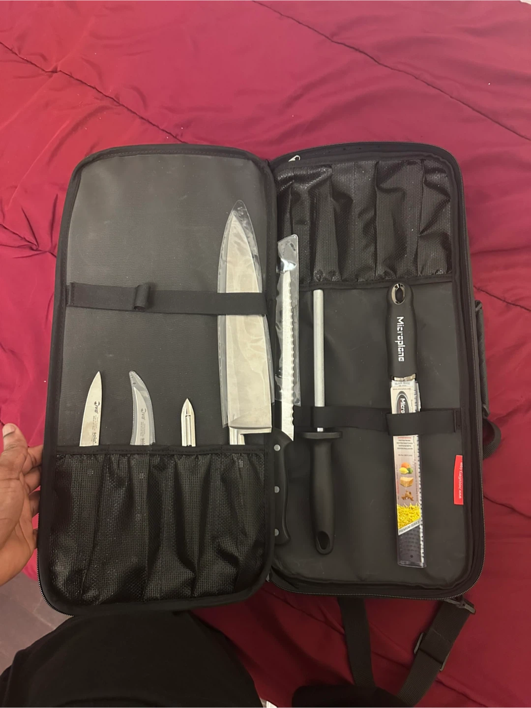 Barilla 7-Piece Professional Chef Knife Set & Roll Bag - photo 2