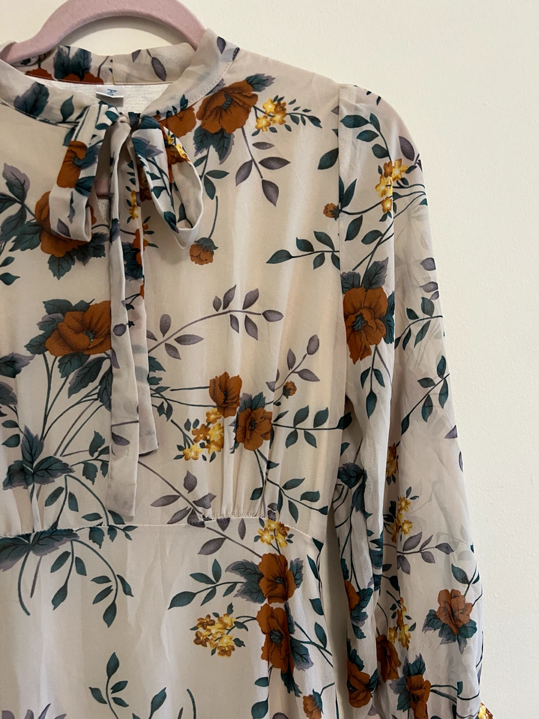 Long-sleeved floral maxi dress with lace detail - photo 2