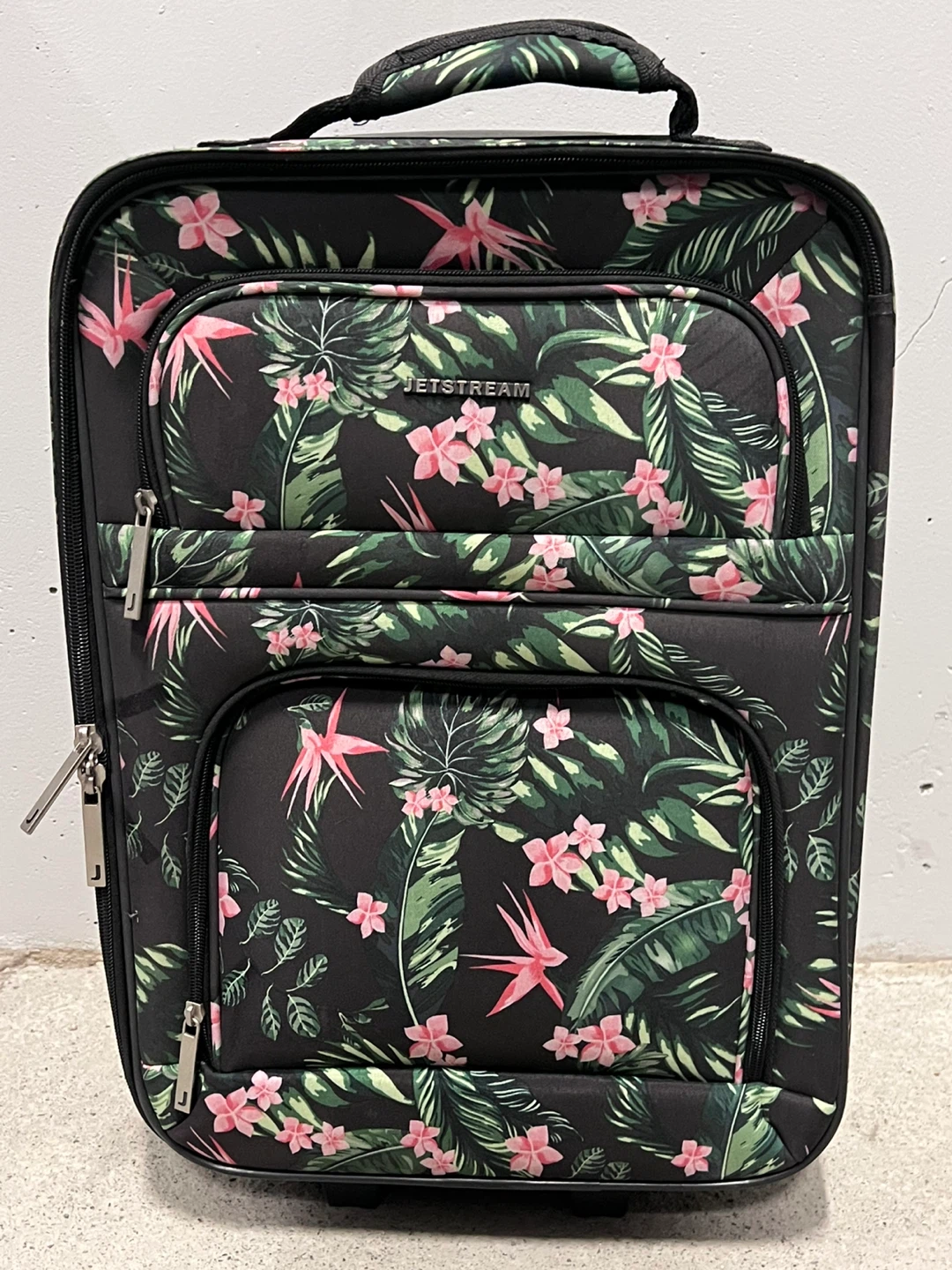 Jet stream Softside carry on suitcase, brand new