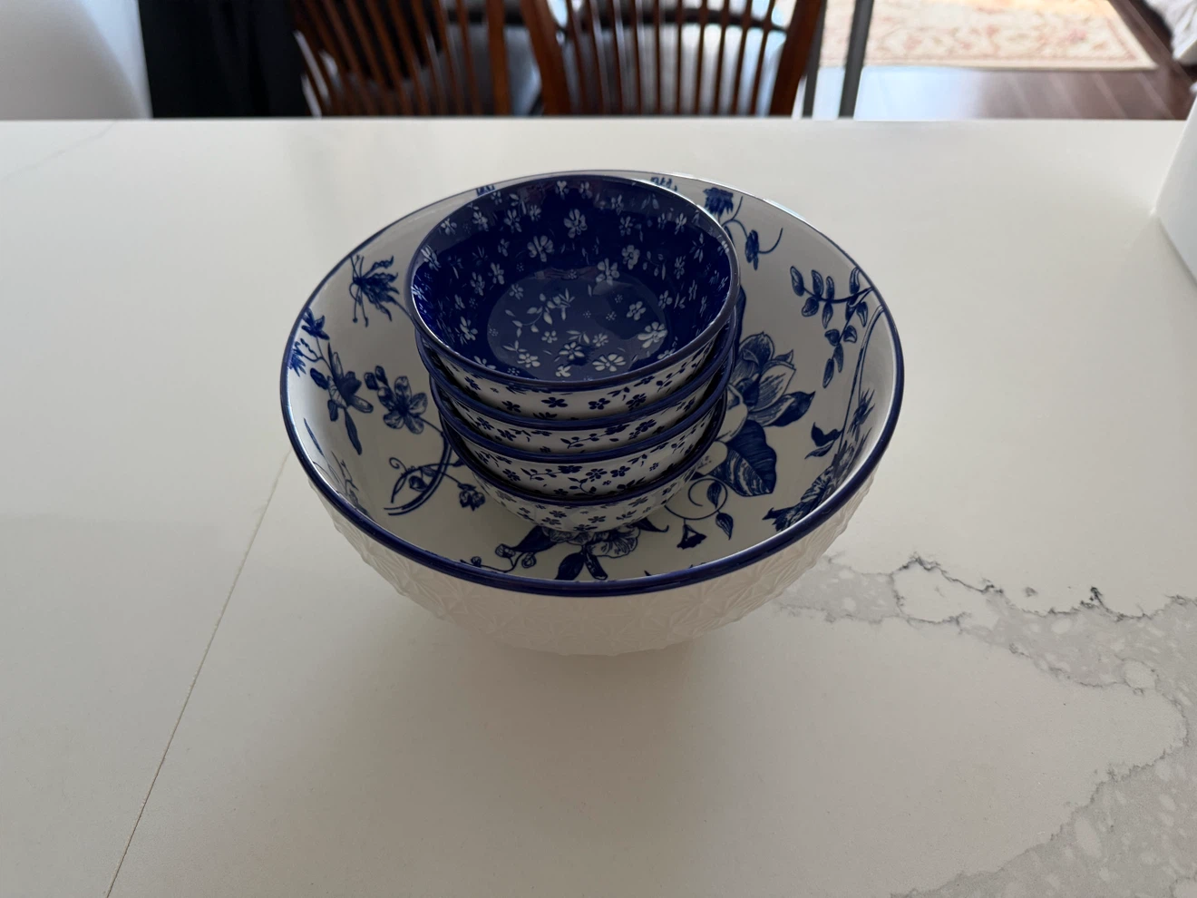 Blue and white floral ceramic bowl set