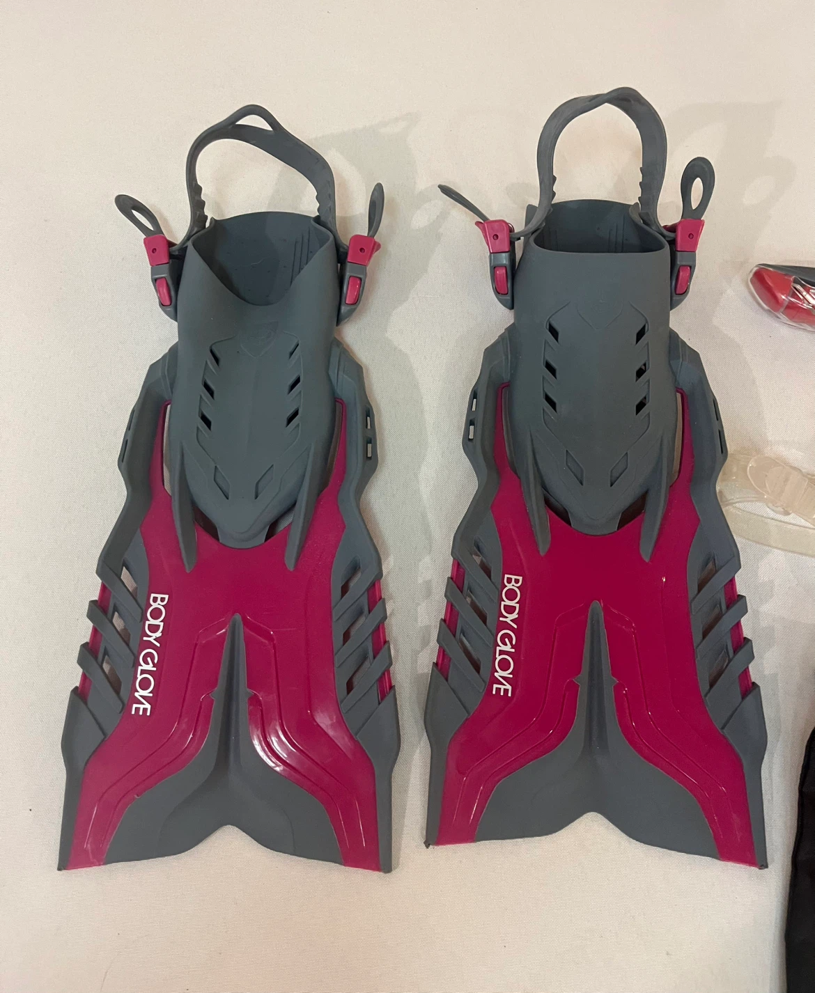 Girl’s Snorkeling Set - Fins, Mask, Snorkel and Carrying Bag