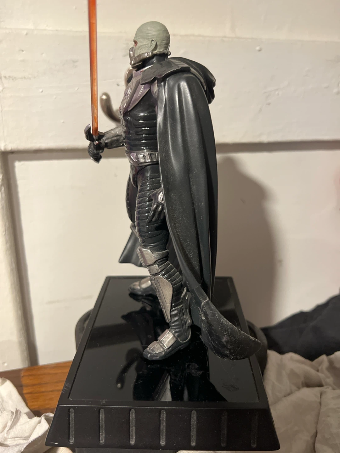 Gentle Giant Star Wars Darth Malgus Statue - photo 3