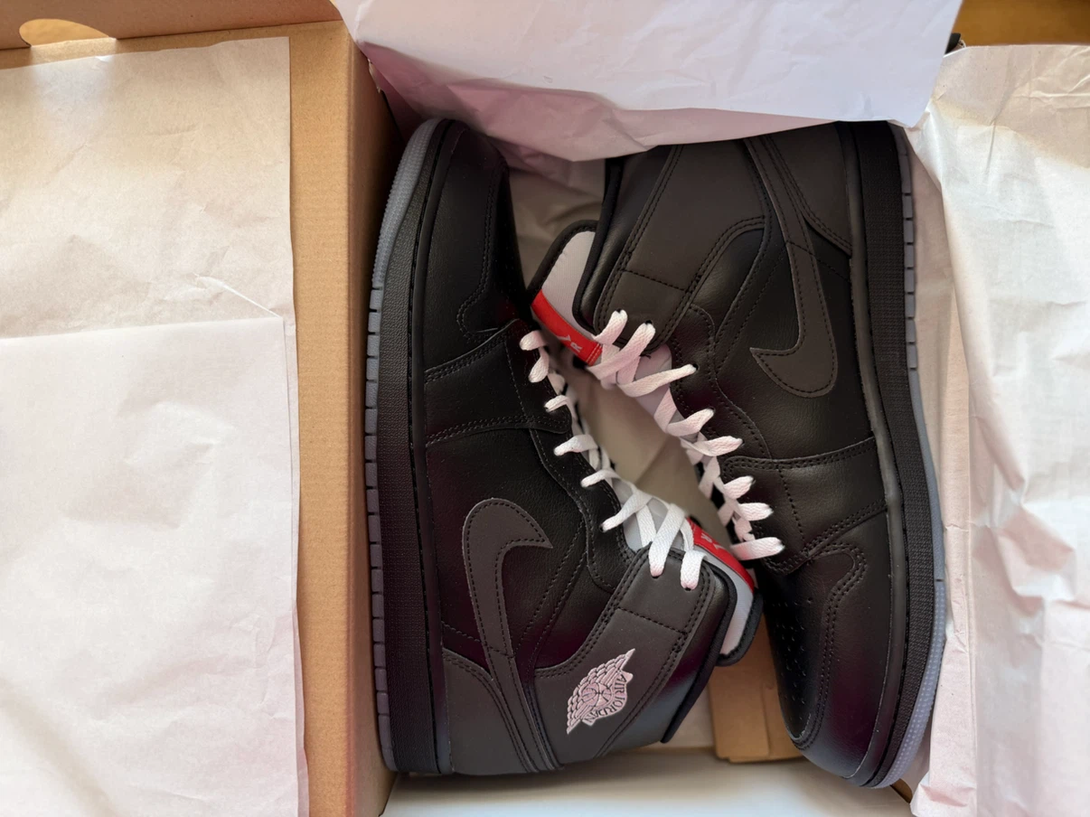 Air Jordan 1 Mid SE Black/White-Wolf Grey Men's Size 13 Sneakers