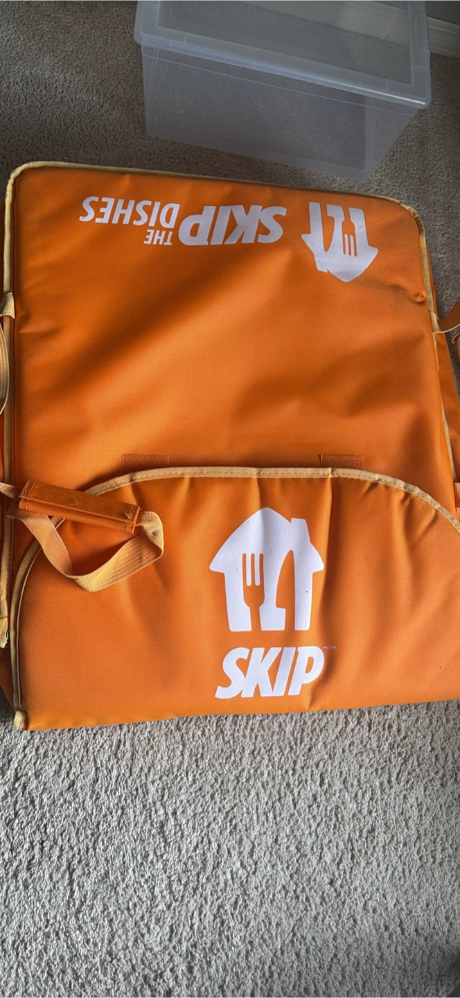 SkipTheDishes Insulated Delivery Bag