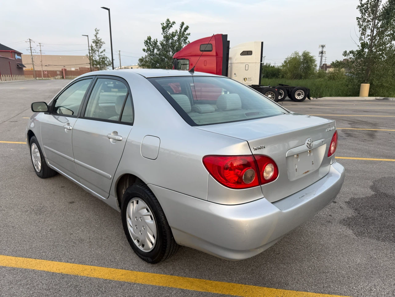2005 Toyota Corolla LE - photo 4