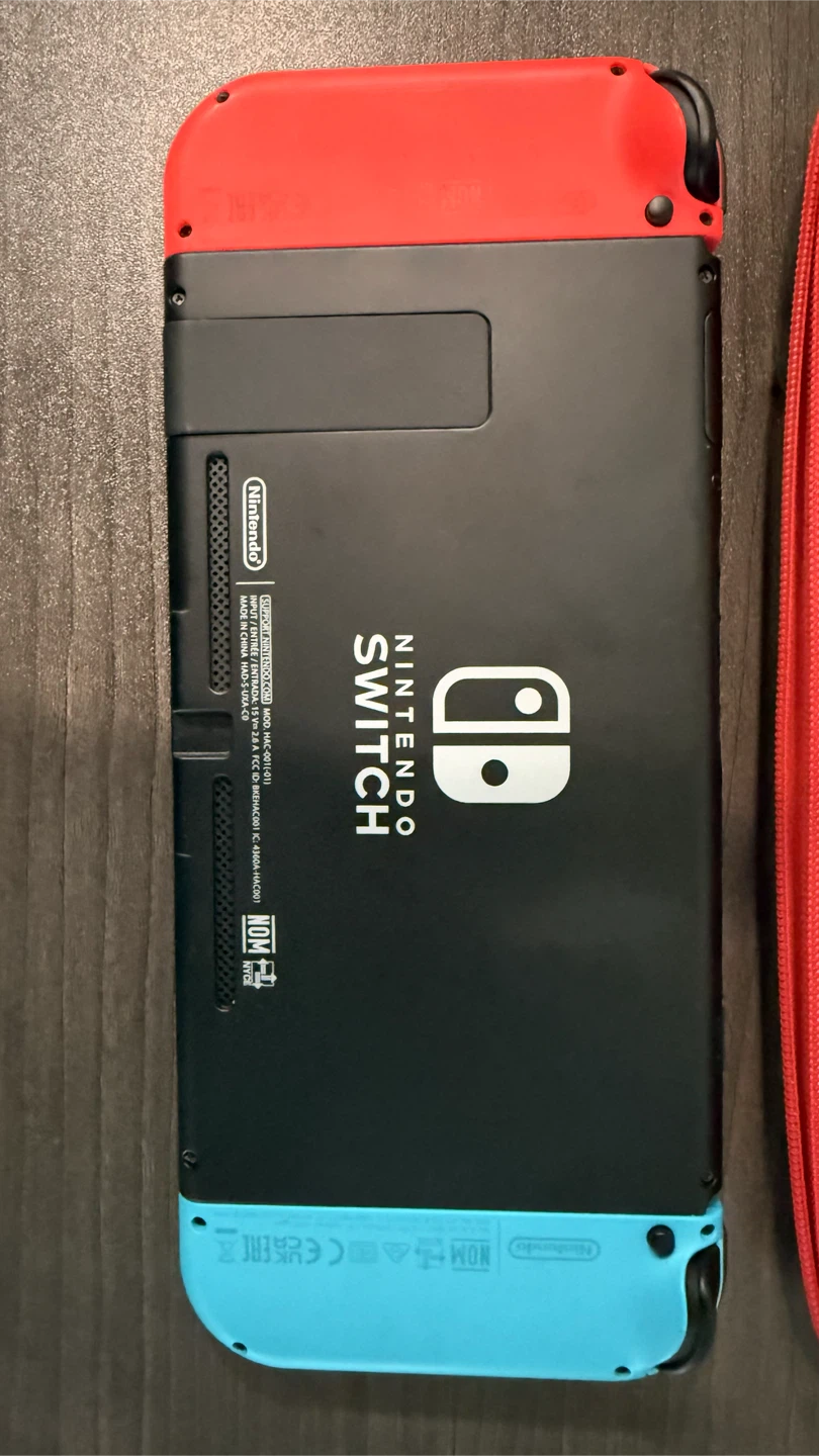 Nintendo Switch V2 (HAC-001(-01)) – Excellent Condition - photo 2