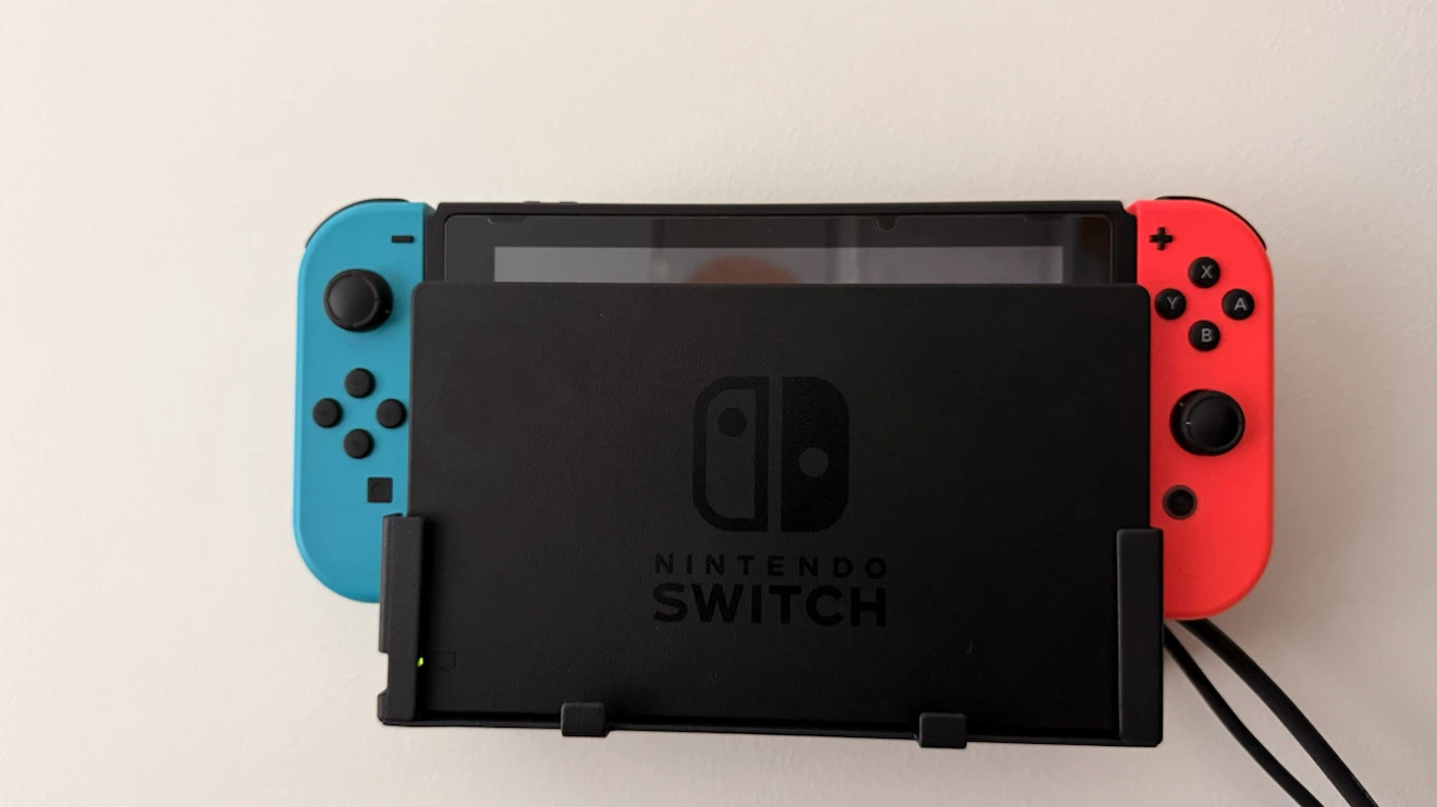 Nintendo Switch V2 (HAC-001(-01)) – Excellent Condition - photo 5