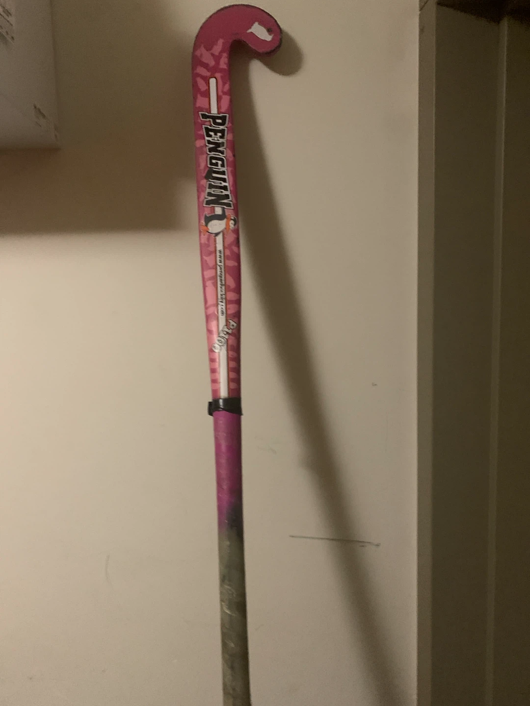 Penguin Field Hockey Stick - Pink