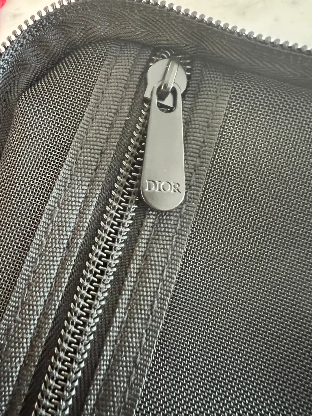 BNIB Dior Travel Case - photo 3