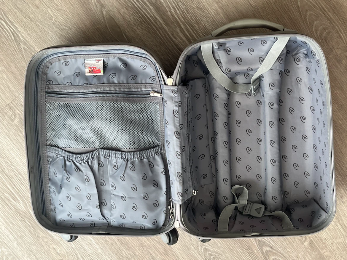Carry-on suitcase for kids - photo 3