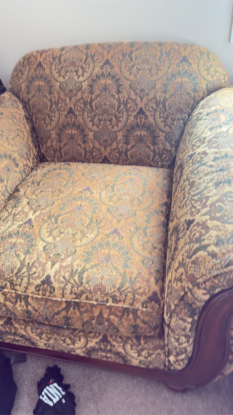 Vintage Accent Chair - photo 2