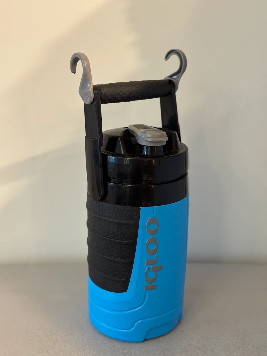 Igloo 2 Gallon Water Jug - photo 2