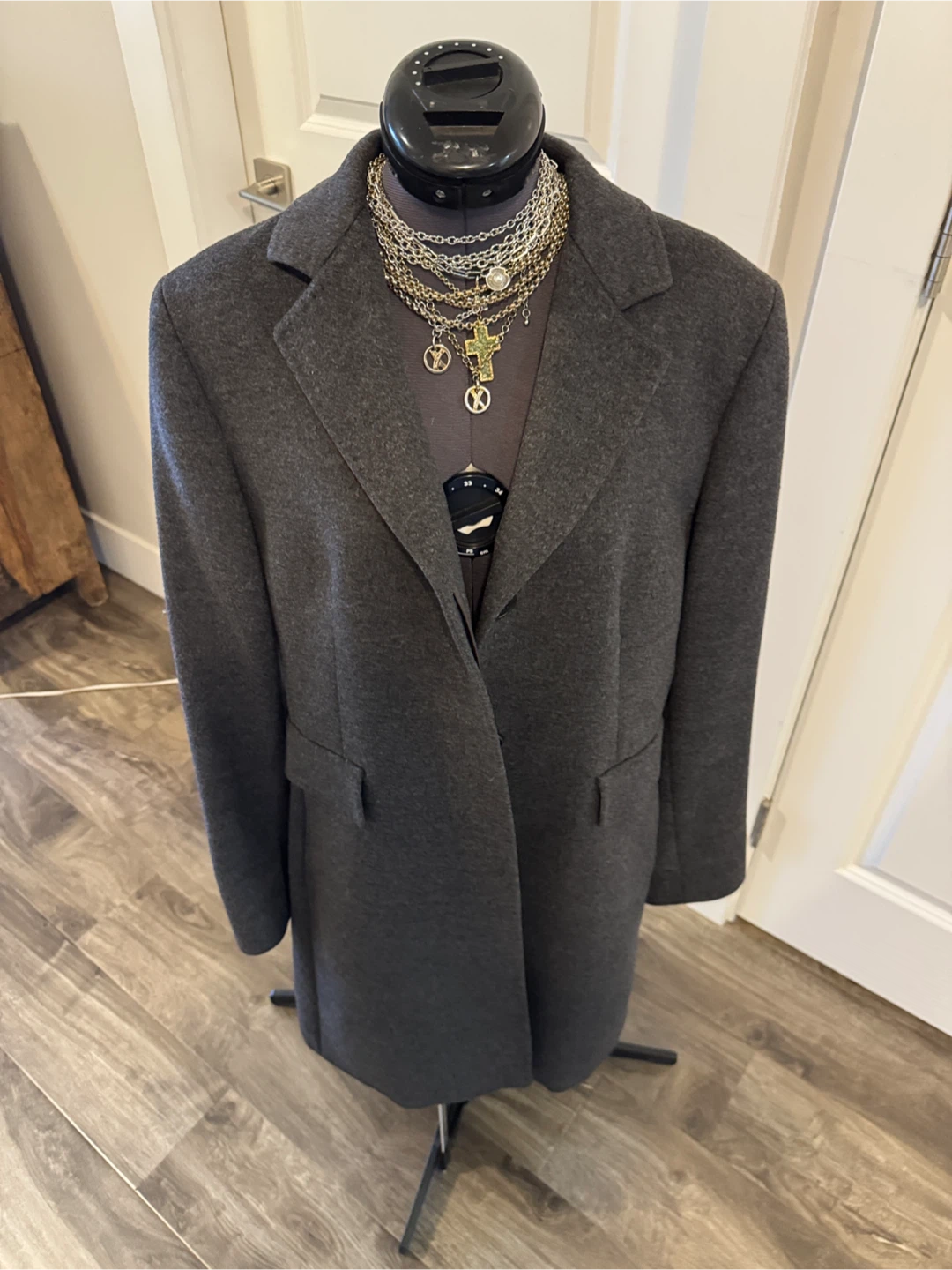 MaxMara Charcoal Gray 💯 Wool Coat - sz 10 (fit 6-8) - AS IS - photo 4