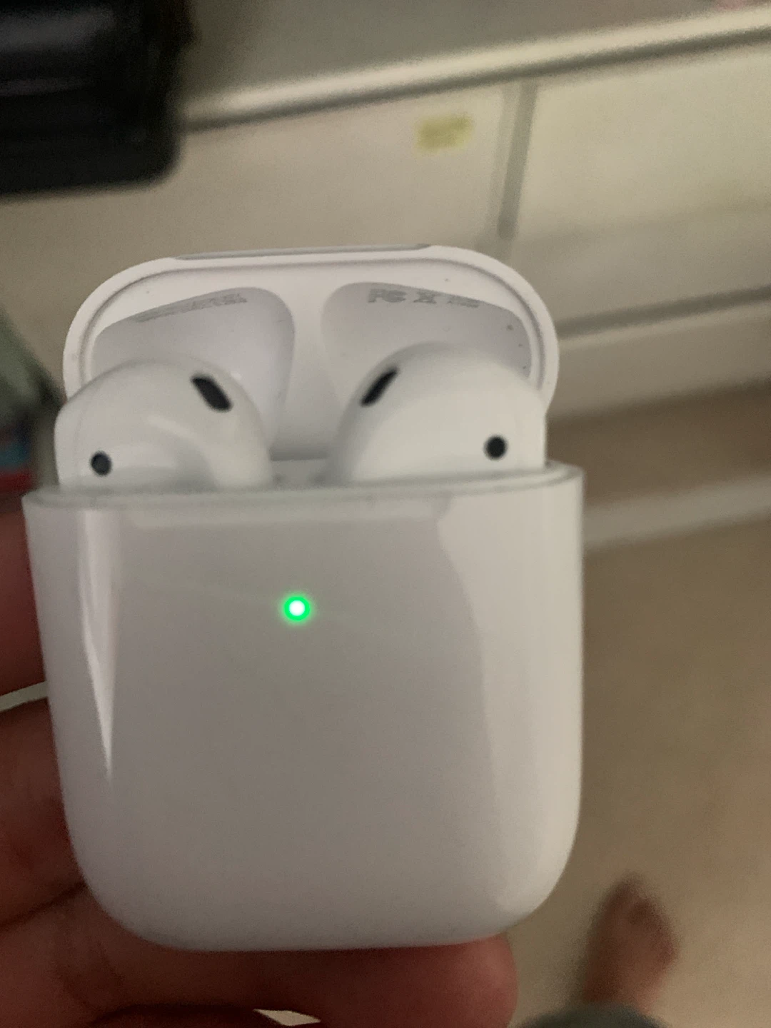Apple airpods gen 2 - photo 2
