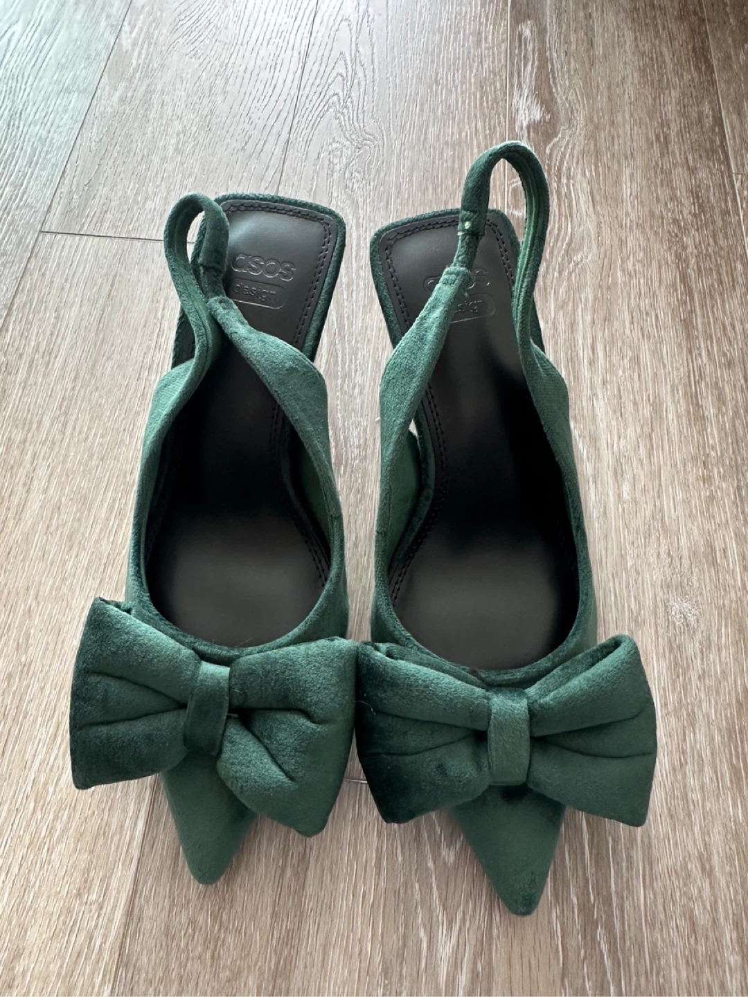Brand New Green Velvet Bow Detail Mid Heeled Shoes UK 3
