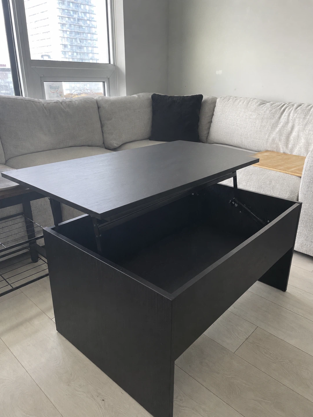 Black Lift-Top Coffee Table with Storage