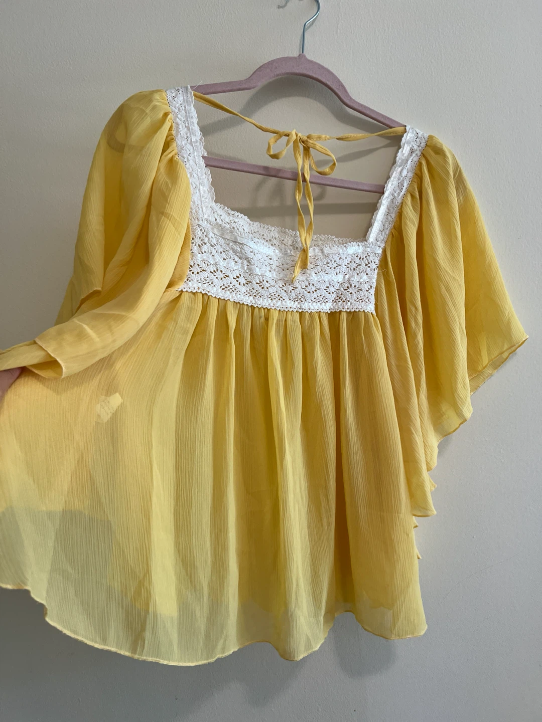 Yellow Flutter Sleeve Blouse with White Lace Trim - photo 2