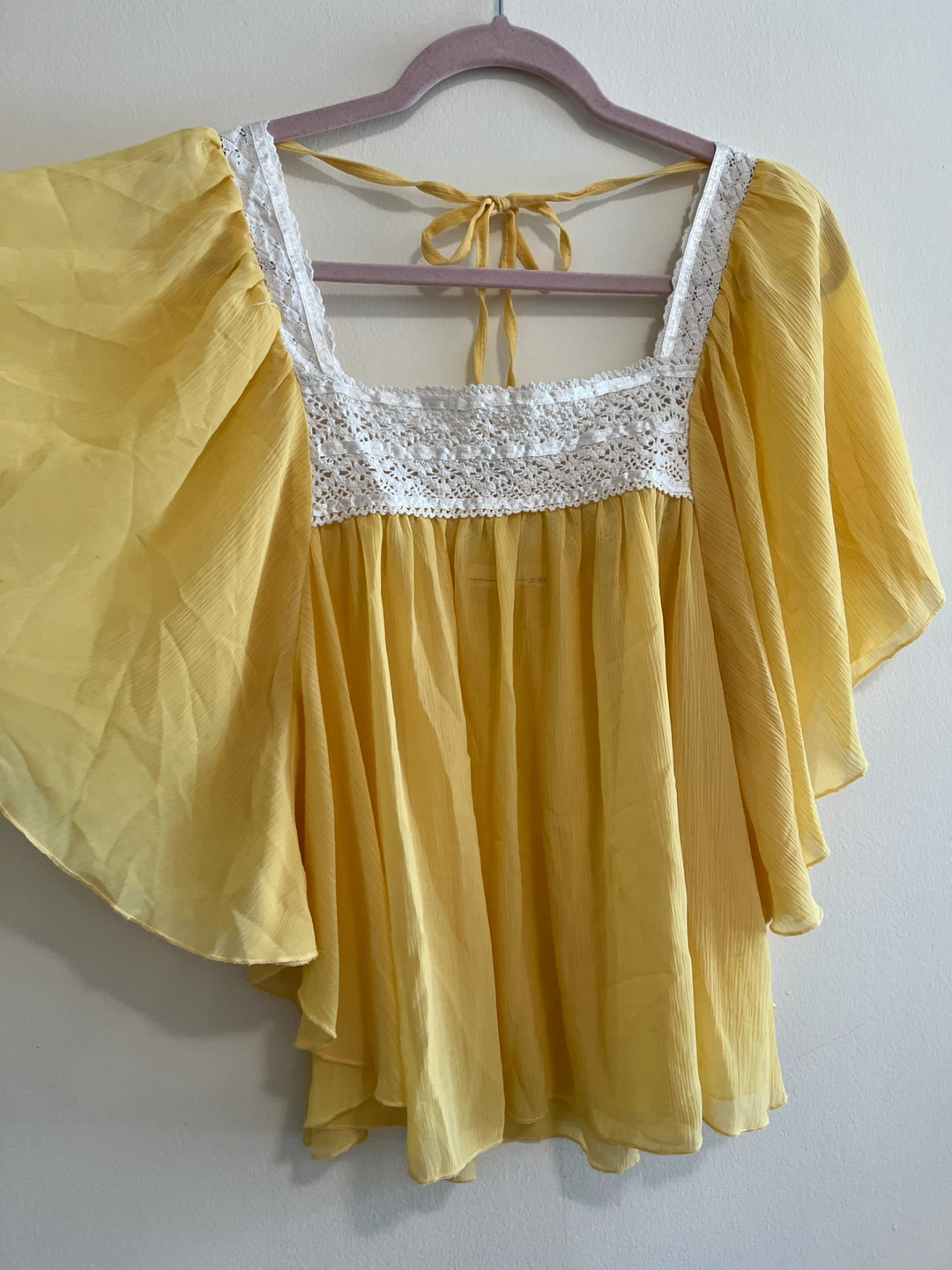 Yellow Flutter Sleeve Blouse with White Lace Trim - photo 4