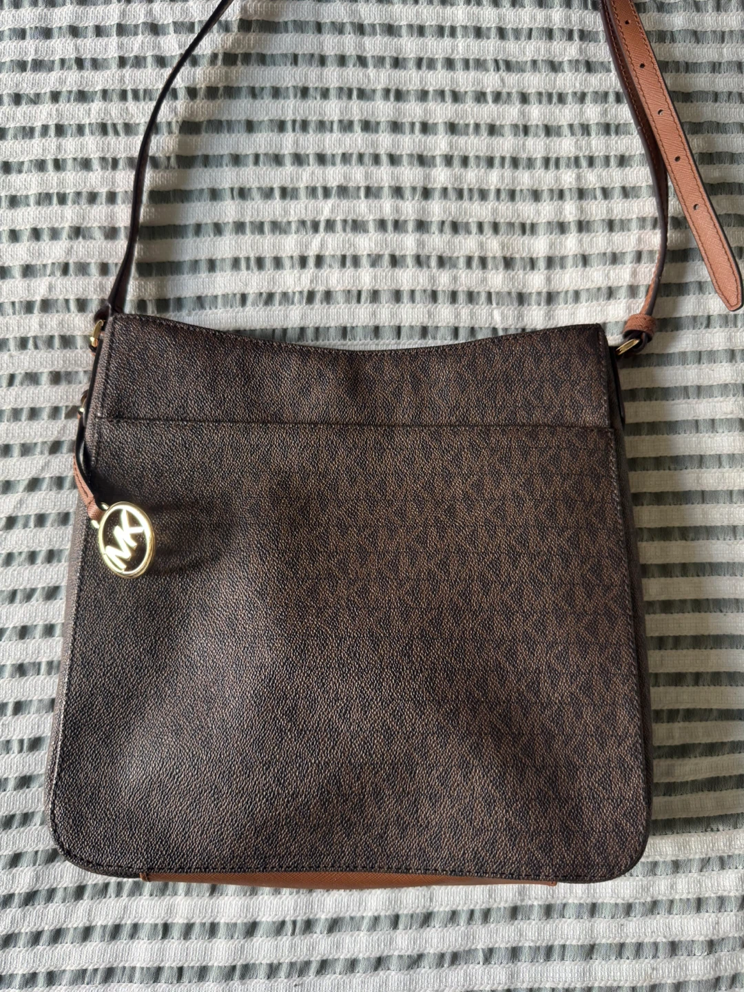 Michael Kors Brown Signature Print Shoulder Bag - photo 2