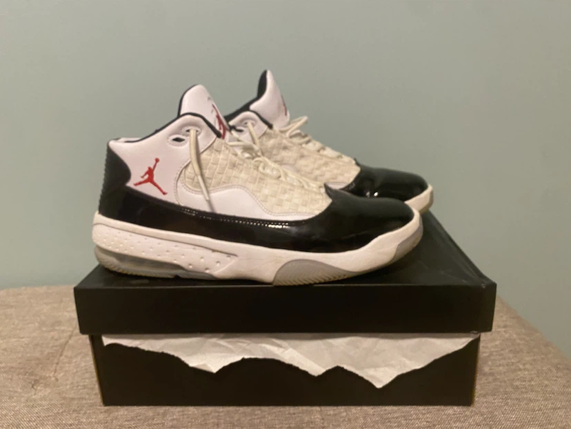 Jordan Max Aura 2 Men's Basketball Shoes
