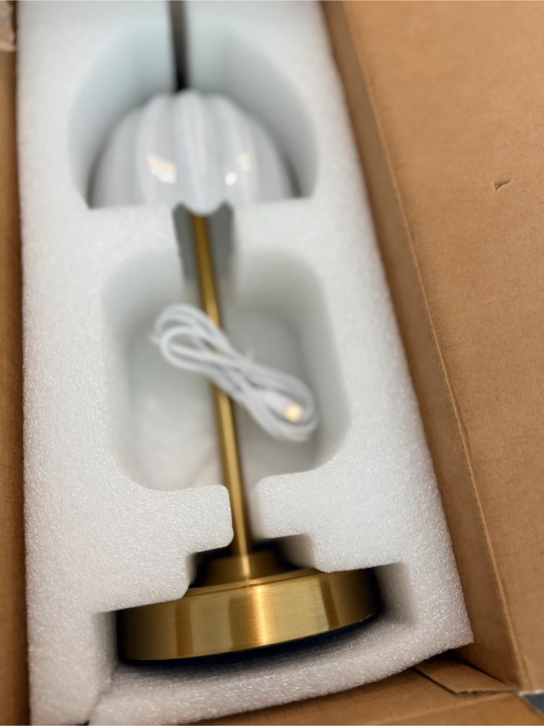 White and Gold Cordless Table Lamp - photo 2