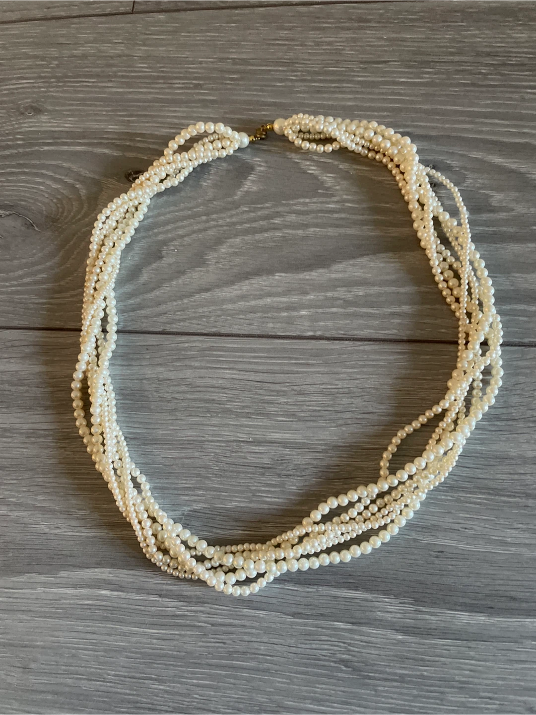 Beaded Necklace w/ Magnetic Clasp