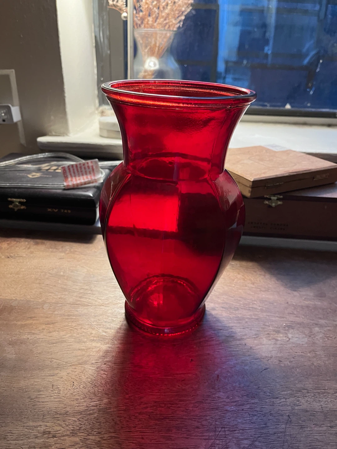 Red Glass Vase - photo 2