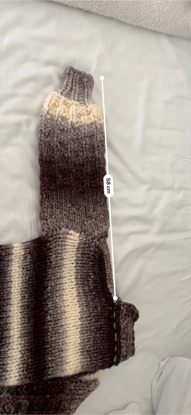 Hand-knitted Striped Cropped Sweater - photo 5
