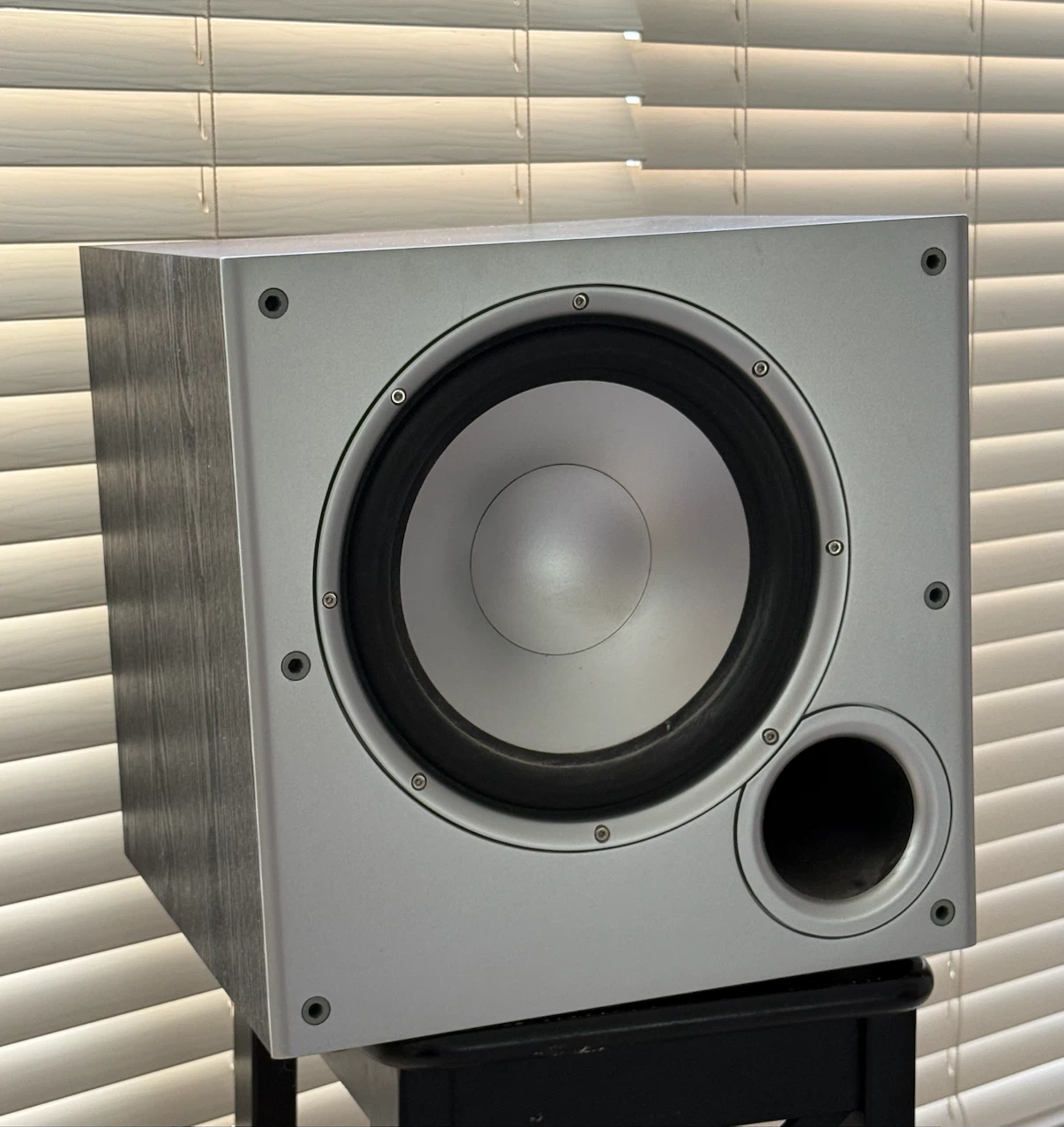 Polk Audio PSW10 Powered Subwoofer