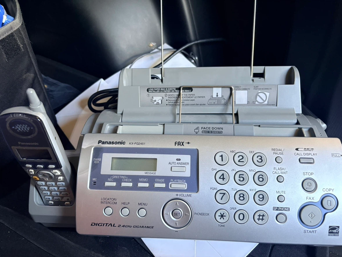 Panasonic KX-FG2451 Fax Machine with Cordless Handset
