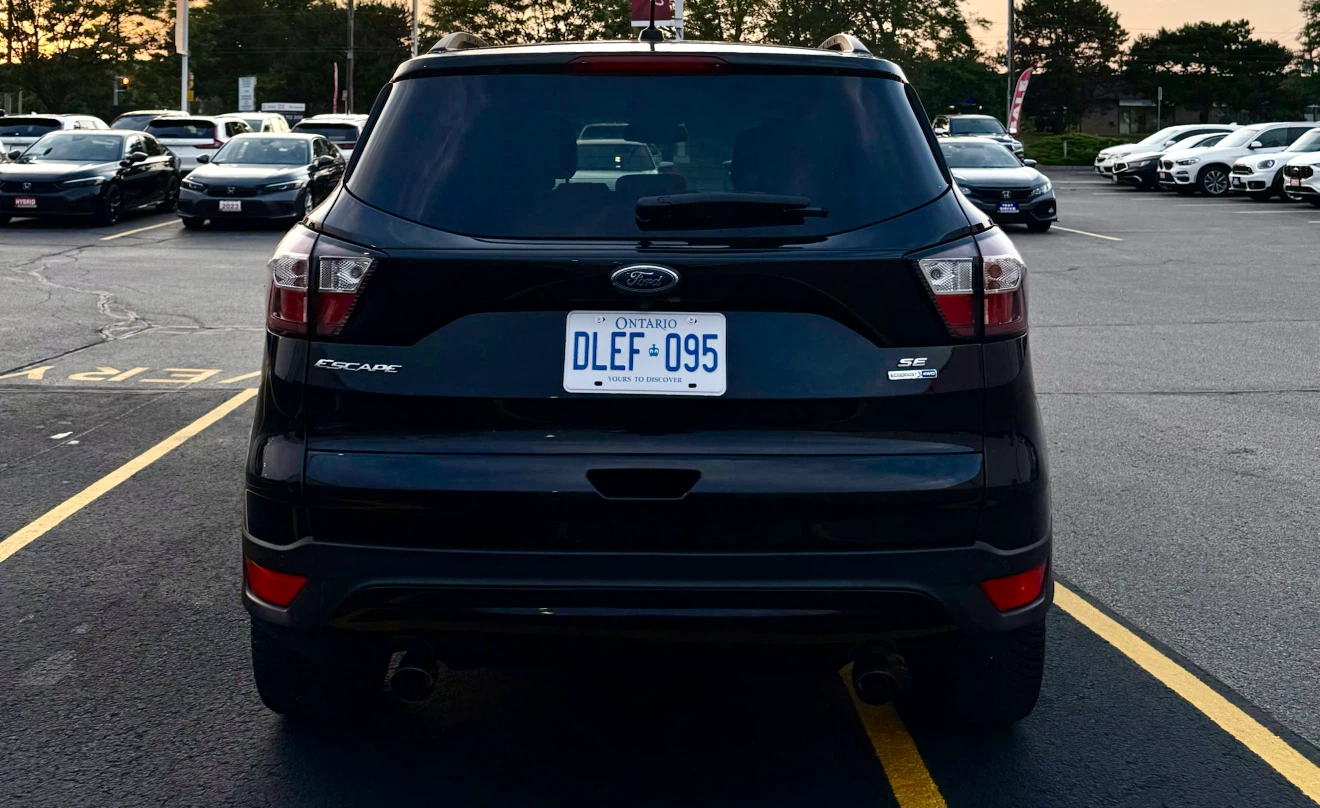 2018 Ford Escape SE AWD Black edition - photo 5