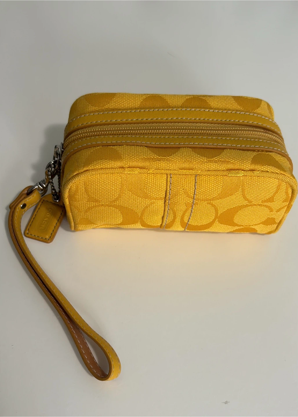 Coach Cosmetic Pouches (Trading/Selling) - photo 3