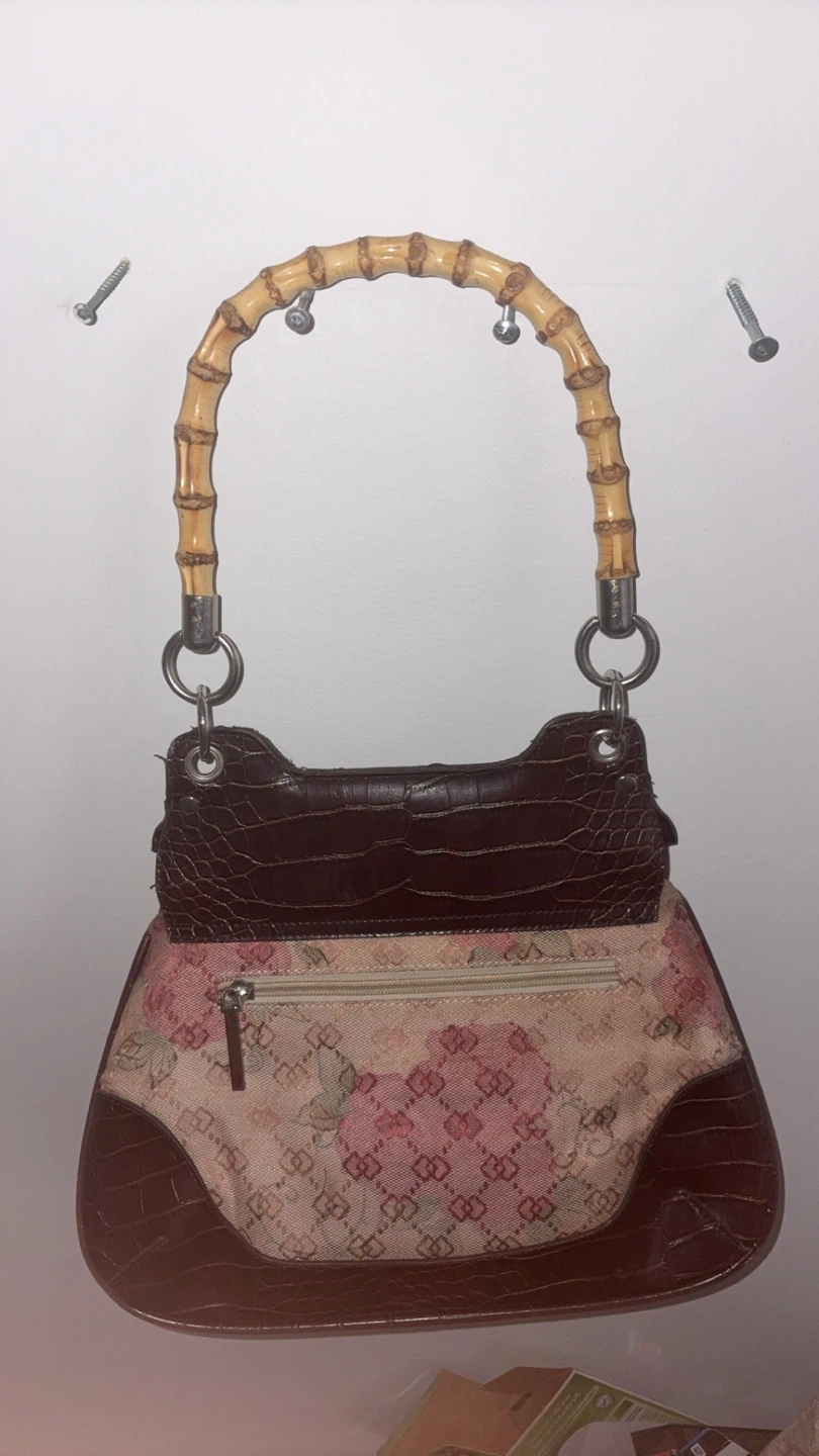 Floral pattern handbag with bamboo handle - photo 2