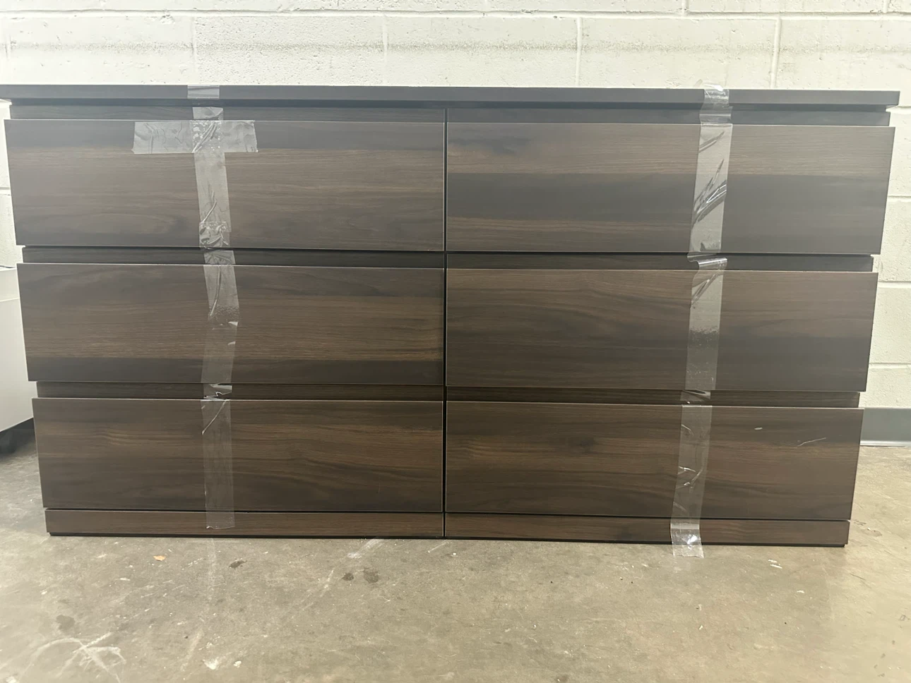 Dark Wood Dresser - 6 Drawers - photo 2